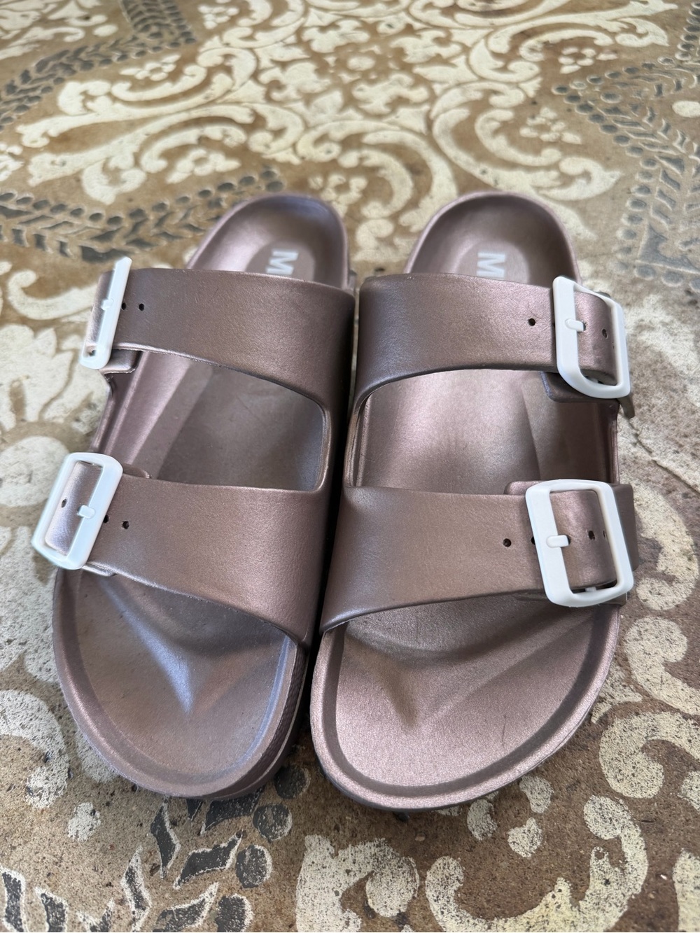 MIA sz 8 NEW Metallic Rose Bronze Double-Buckle Slides.